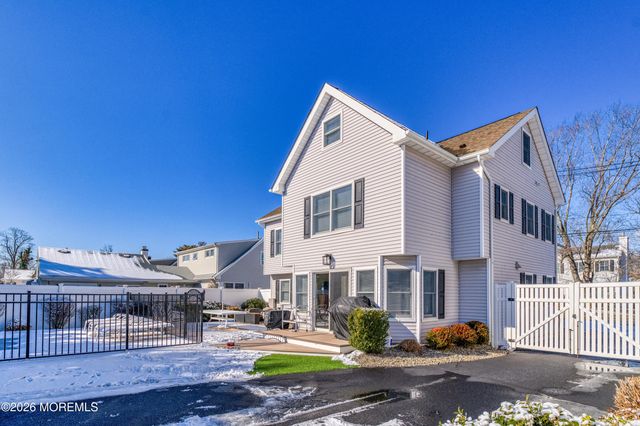 809 Wall Road, Spring Lake Heights, NJ 07762