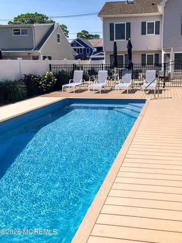 809 Wall Road, Spring Lake Heights, NJ 07762