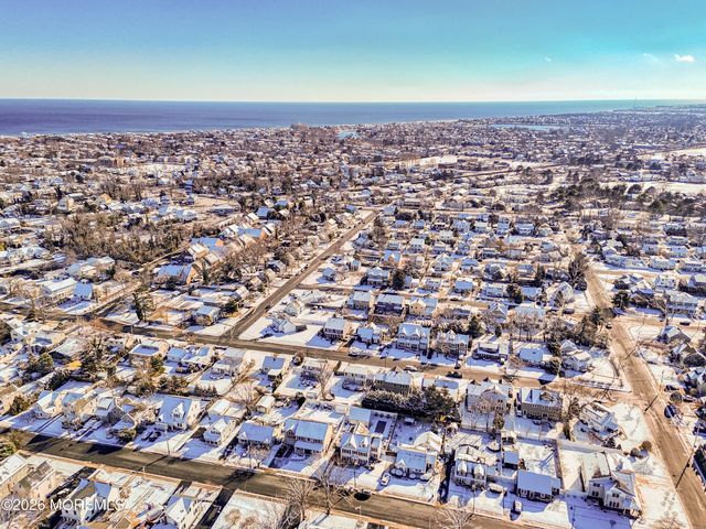 809 Wall Road, Spring Lake Heights, NJ 07762