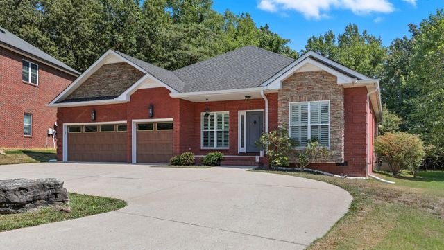 129 Roanoke Station Cir, Clarksville, TN 37043