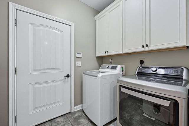 129 Roanoke Station Cir, Clarksville, TN 37043