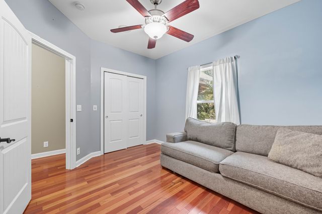 129 Roanoke Station Cir, Clarksville, TN 37043