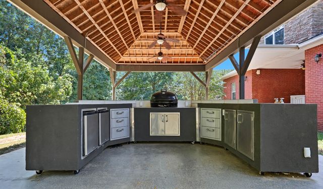 129 Roanoke Station Cir, Clarksville, TN 37043