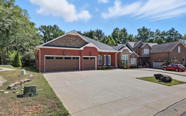129 Roanoke Station Cir, Clarksville, TN 37043