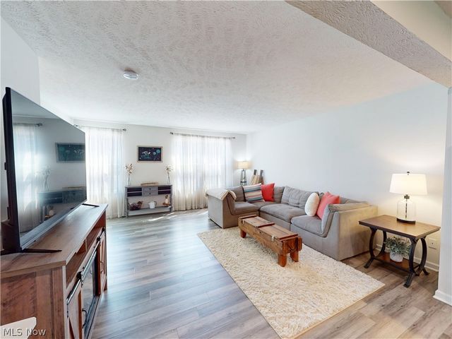787 Pine Spring Drive, Painesville Twp, OH 44077