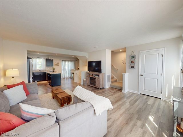 787 Pine Spring Drive, Painesville Twp, OH 44077