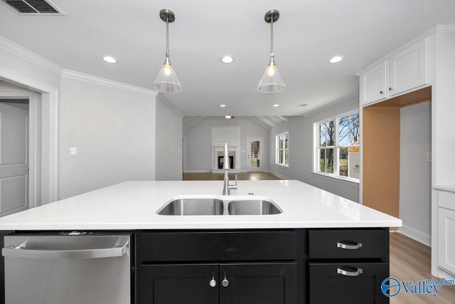 6554 Oak Meadow Drive, Owens Cross Roads, AL 35763