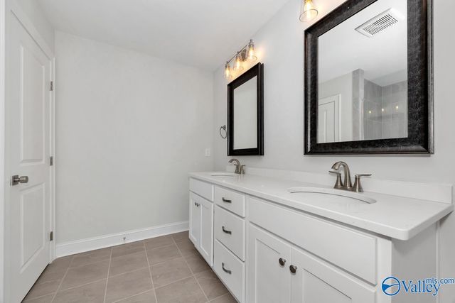 6554 Oak Meadow Drive, Owens Cross Roads, AL 35763