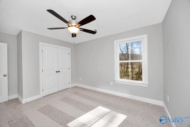 6554 Oak Meadow Drive, Owens Cross Roads, AL 35763