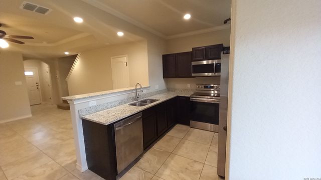 6418 Marcel Way Unit 102, San Antonio, TX 78233