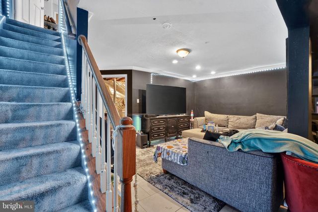 7102 FLAG HARBOR DR, District Heights, MD 20747