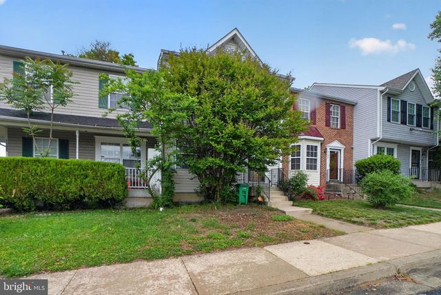 7102 FLAG HARBOR DR, District Heights, MD 20747