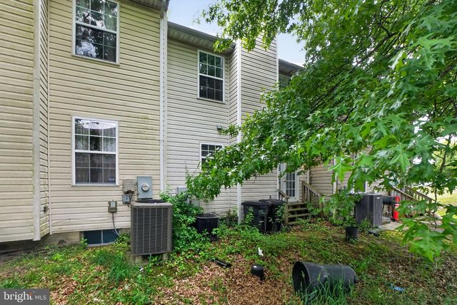 7102 FLAG HARBOR DR, District Heights, MD 20747