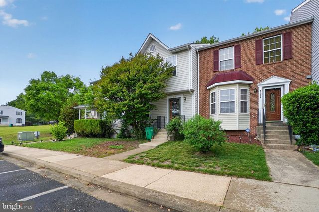 7102 FLAG HARBOR DR, District Heights, MD 20747