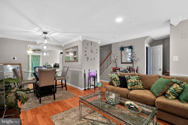 7102 FLAG HARBOR DR, District Heights, MD 20747