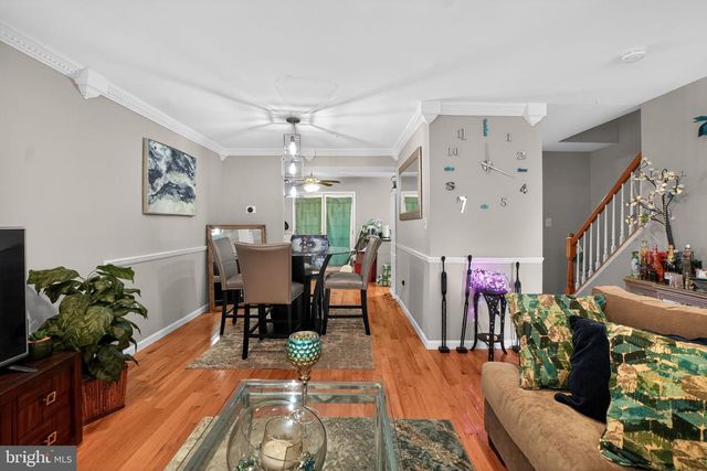 7102 FLAG HARBOR DR, District Heights, MD 20747