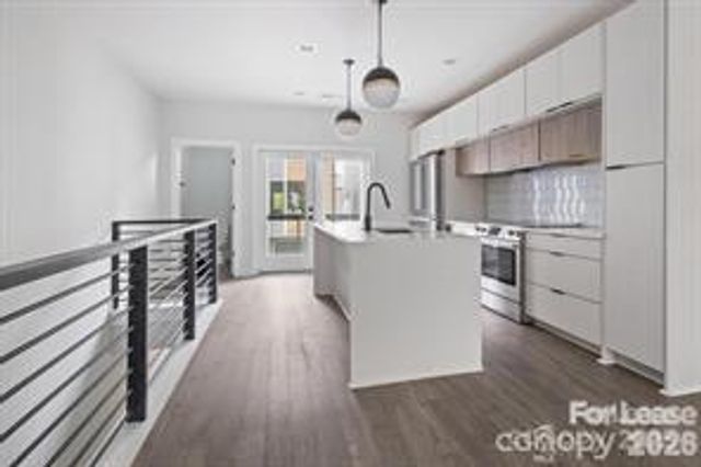 1212 Minter Place, Charlotte, NC 28203