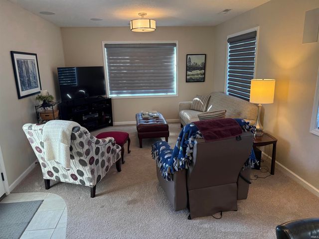 120 Hahnemann Court, Berne, IN 46711