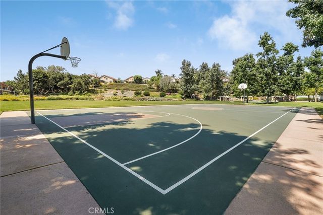 2 Via Empanada, Rancho Santa Margarita, CA 92688