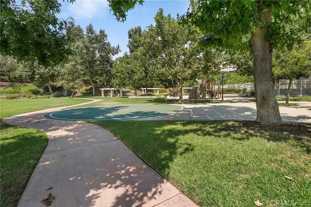 2 Via Empanada, Rancho Santa Margarita, CA 92688