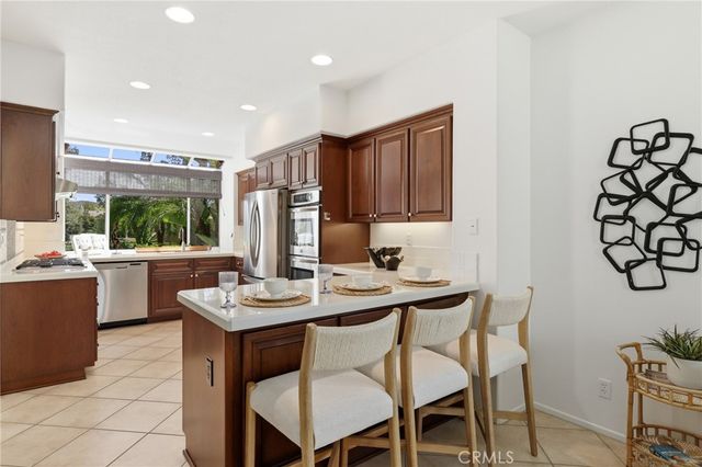 2 Via Empanada, Rancho Santa Margarita, CA 92688