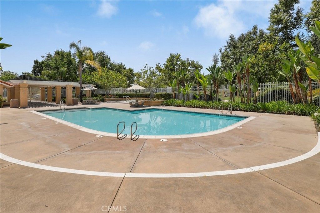 Image 10 of property listing at 2 Via Empanada, Rancho Santa Margarita, CA 92688