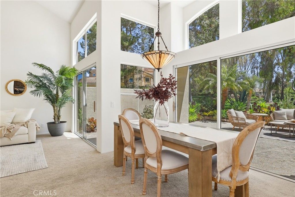 Image 16 of property listing at 2 Via Empanada, Rancho Santa Margarita, CA 92688