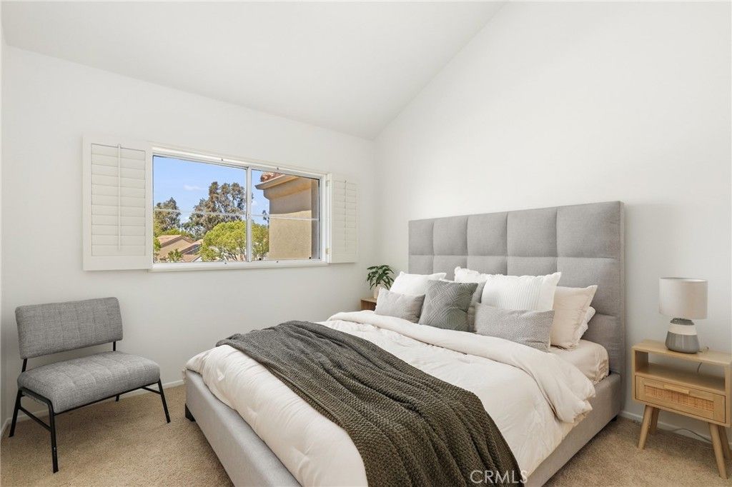 Image 24 of property listing at 2 Via Empanada, Rancho Santa Margarita, CA 92688
