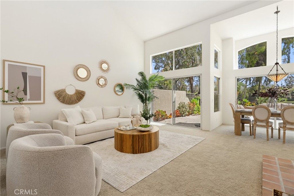 Image 3 of property listing at 2 Via Empanada, Rancho Santa Margarita, CA 92688