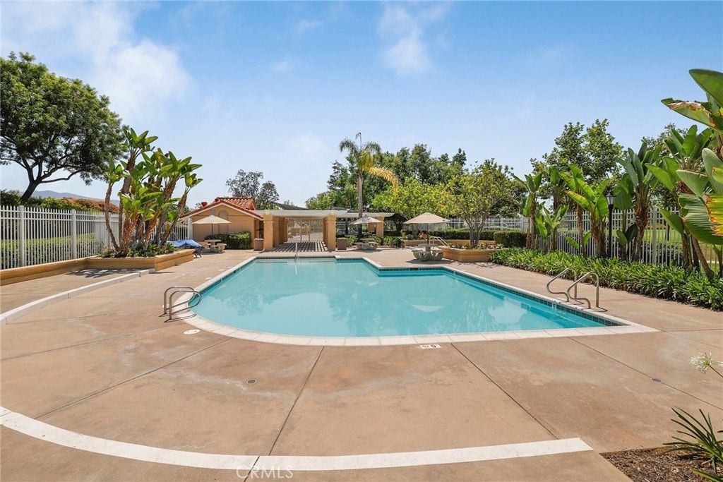 Image 36 of property listing at 2 Via Empanada, Rancho Santa Margarita, CA 92688