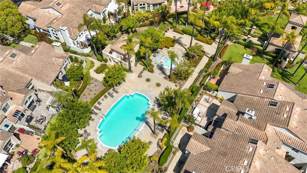 Image 37 of property listing at 2 Via Empanada, Rancho Santa Margarita, CA 92688