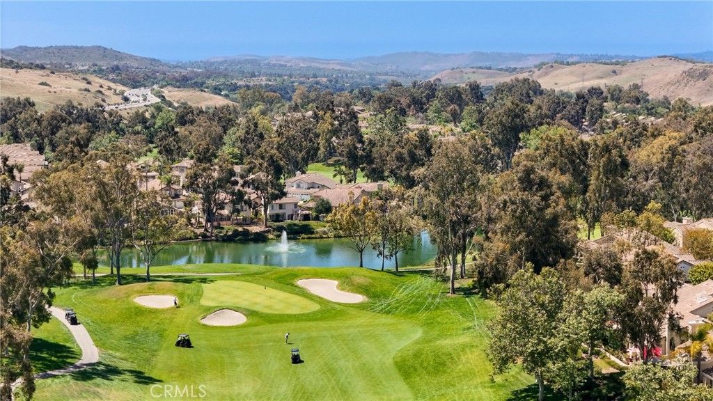 Image 43 of property listing at 2 Via Empanada, Rancho Santa Margarita, CA 92688