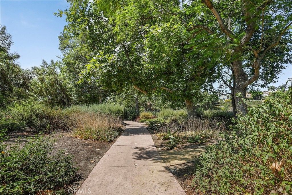 Image 45 of property listing at 2 Via Empanada, Rancho Santa Margarita, CA 92688