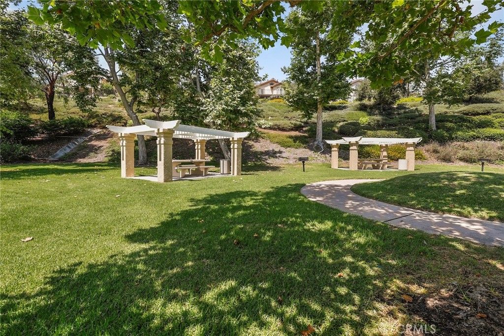 Image 51 of property listing at 2 Via Empanada, Rancho Santa Margarita, CA 92688