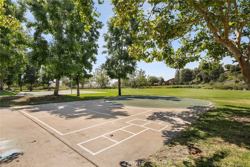 Image 53 of property listing at 2 Via Empanada, Rancho Santa Margarita, CA 92688