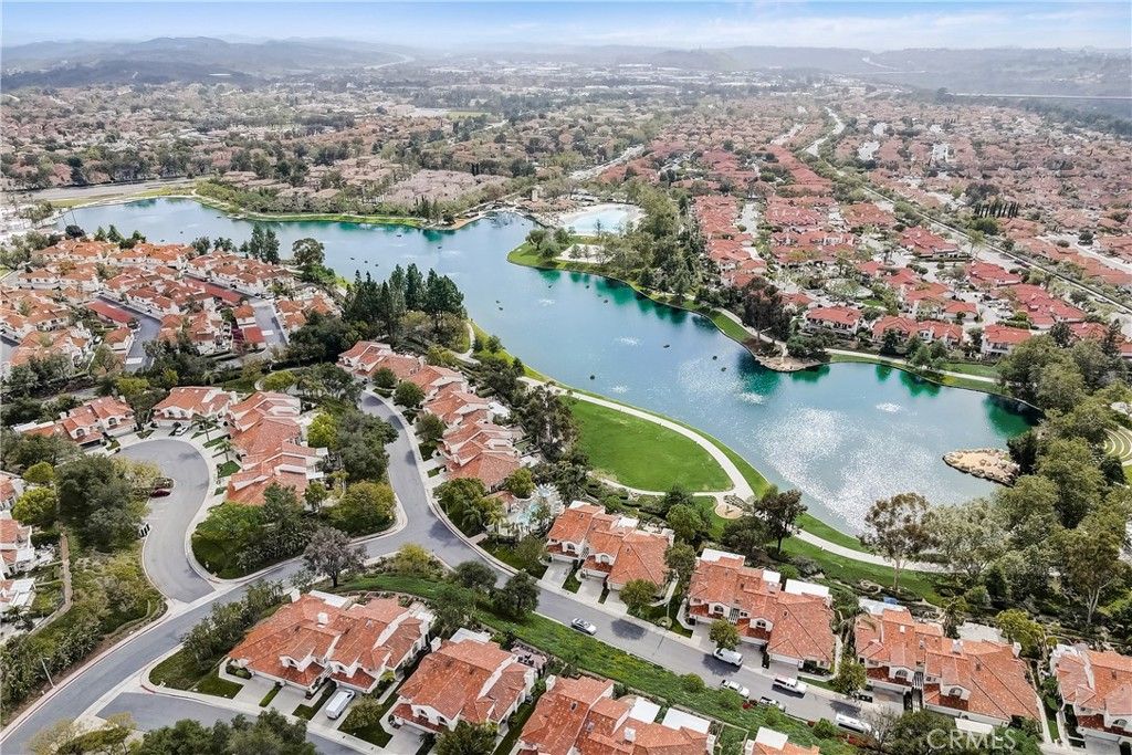 Image 59 of property listing at 2 Via Empanada, Rancho Santa Margarita, CA 92688