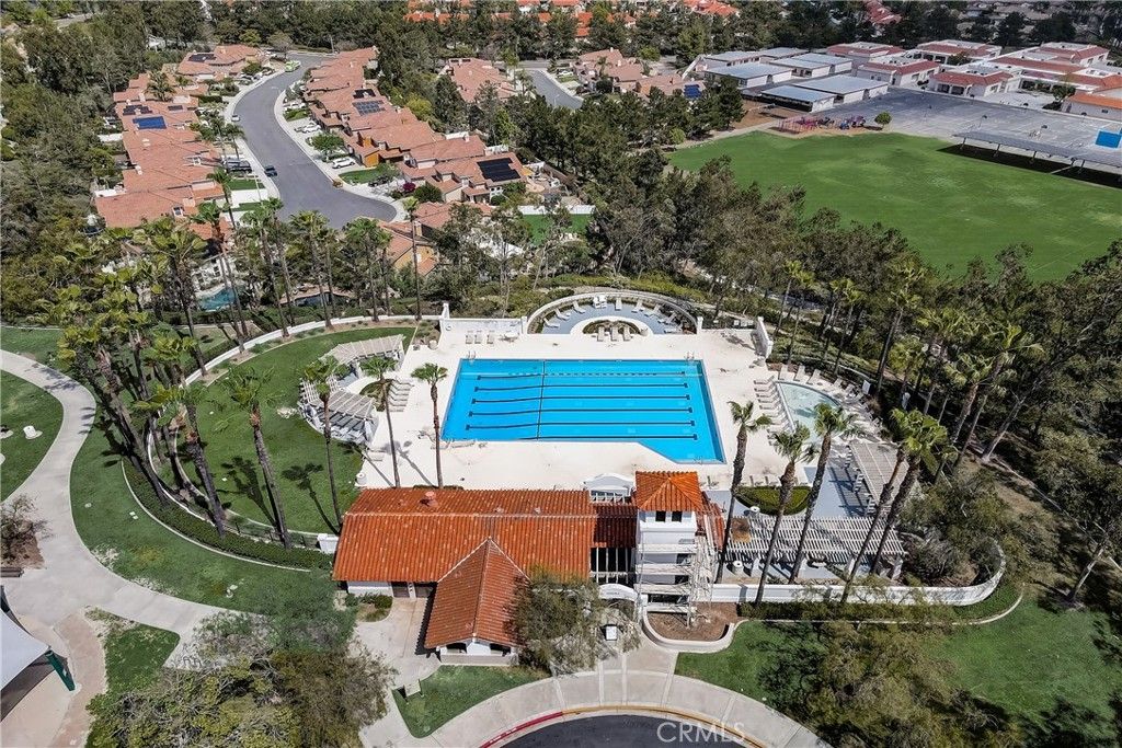 Image 66 of property listing at 2 Via Empanada, Rancho Santa Margarita, CA 92688
