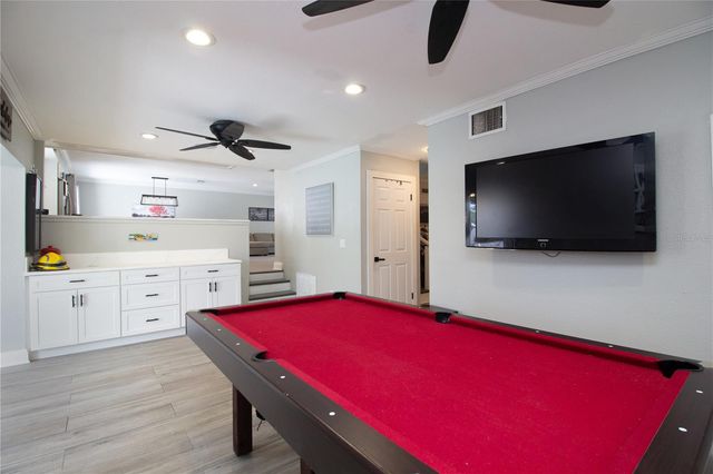 7018 OAKVIEW CIRCLE, Tampa, FL 33634