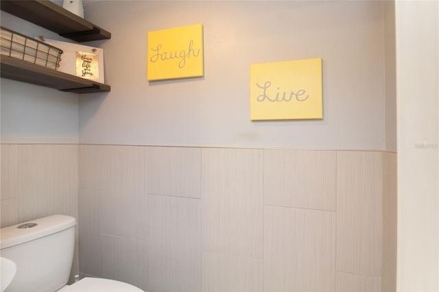 7018 OAKVIEW CIRCLE, Tampa, FL 33634