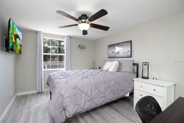 7018 OAKVIEW CIRCLE, Tampa, FL 33634