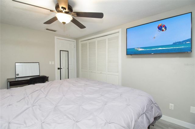 7018 OAKVIEW CIRCLE, Tampa, FL 33634