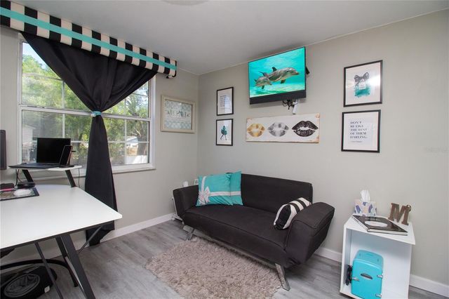 7018 OAKVIEW CIRCLE, Tampa, FL 33634