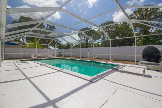 7018 OAKVIEW CIRCLE, Tampa, FL 33634