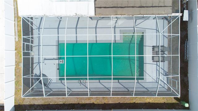 7018 OAKVIEW CIRCLE, Tampa, FL 33634