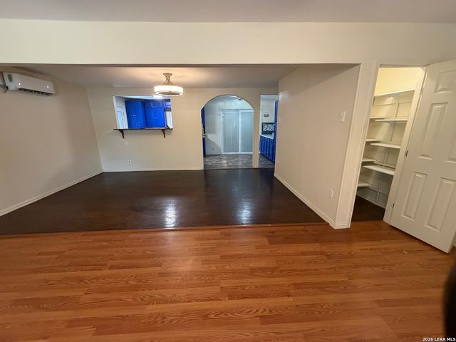 1503 Flanders Ave, San Antonio, TX 78211