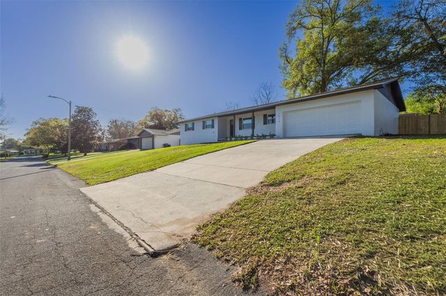 1517 HALLAM COURT N, Lakeland, FL 33813