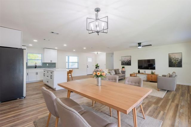 1517 HALLAM COURT N, Lakeland, FL 33813