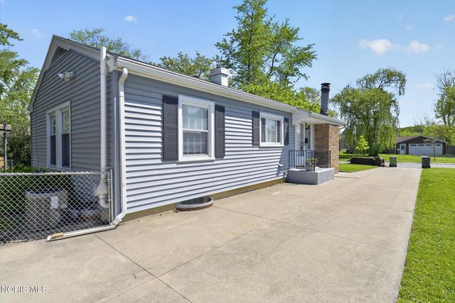 1253 Holgate Avenue, Maumee, OH 43537