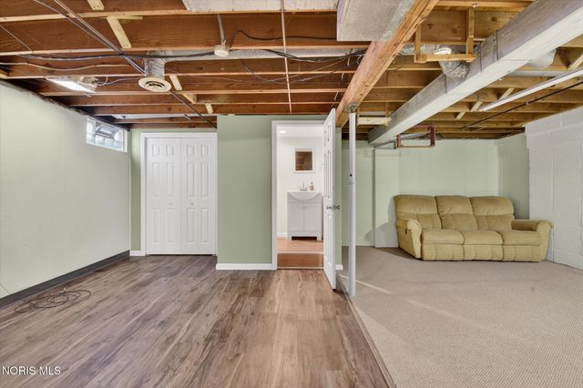 1253 Holgate Avenue, Maumee, OH 43537