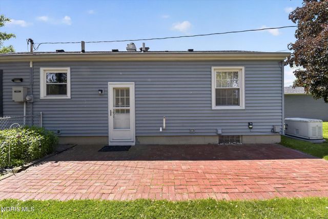 1253 Holgate Avenue, Maumee, OH 43537
